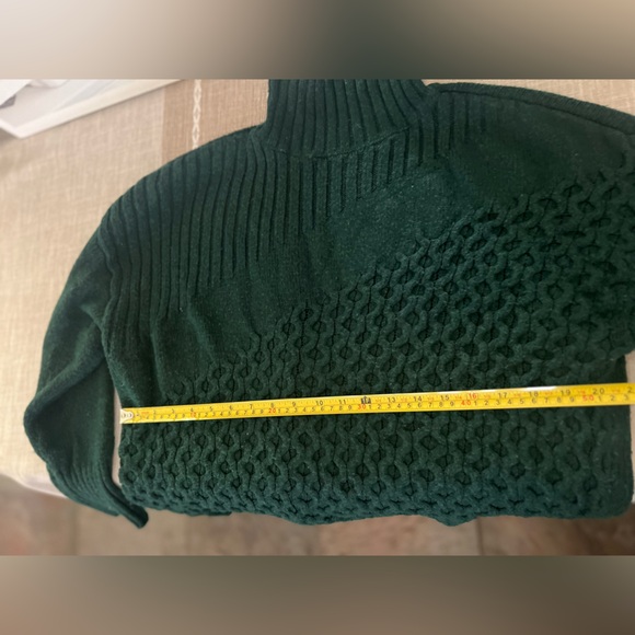 Nine West - evergreen woven turtleneck sweatshirt with different patterns - Picture 10 of 10